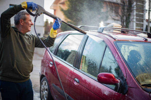Why Choose Our Certified Pressure Washing Experts for Your Project Needs in Rainbow Park, FL?
